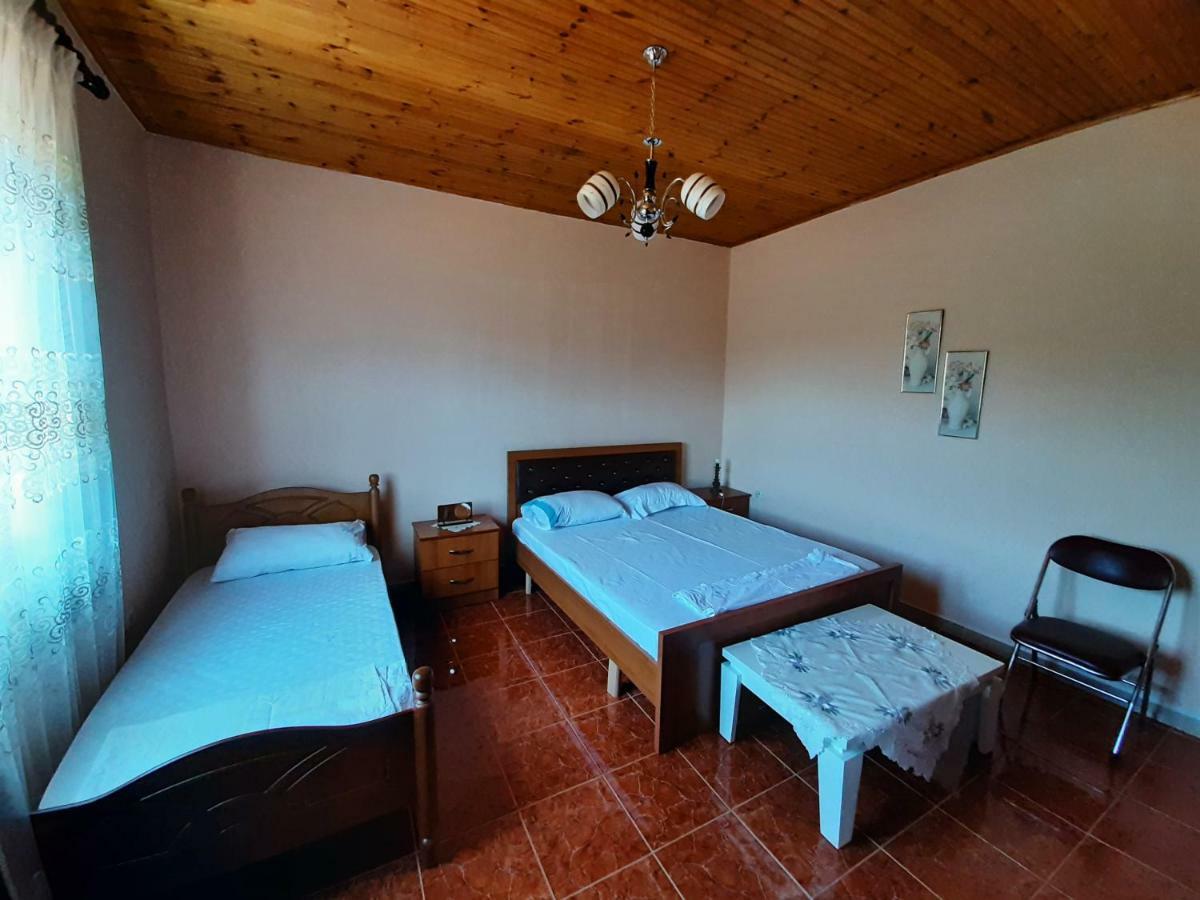 Guest House Pashollari Berati Exterior foto